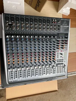 Behringer Qx2442usb 24 Channel Mixer Behringer Xenyx