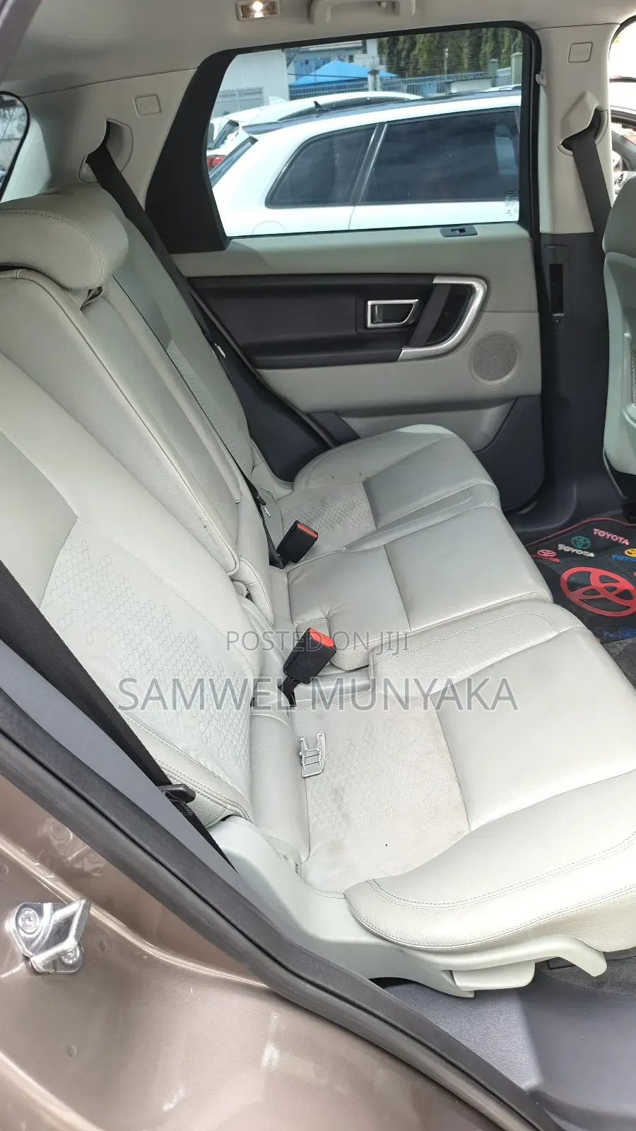 Land Rover Discovery Sport SE 2017 Brown