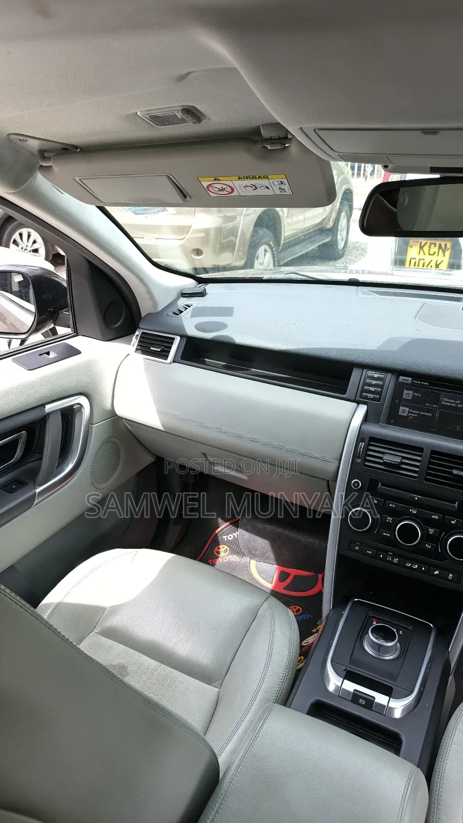Land Rover Discovery Sport SE 2017 Brown