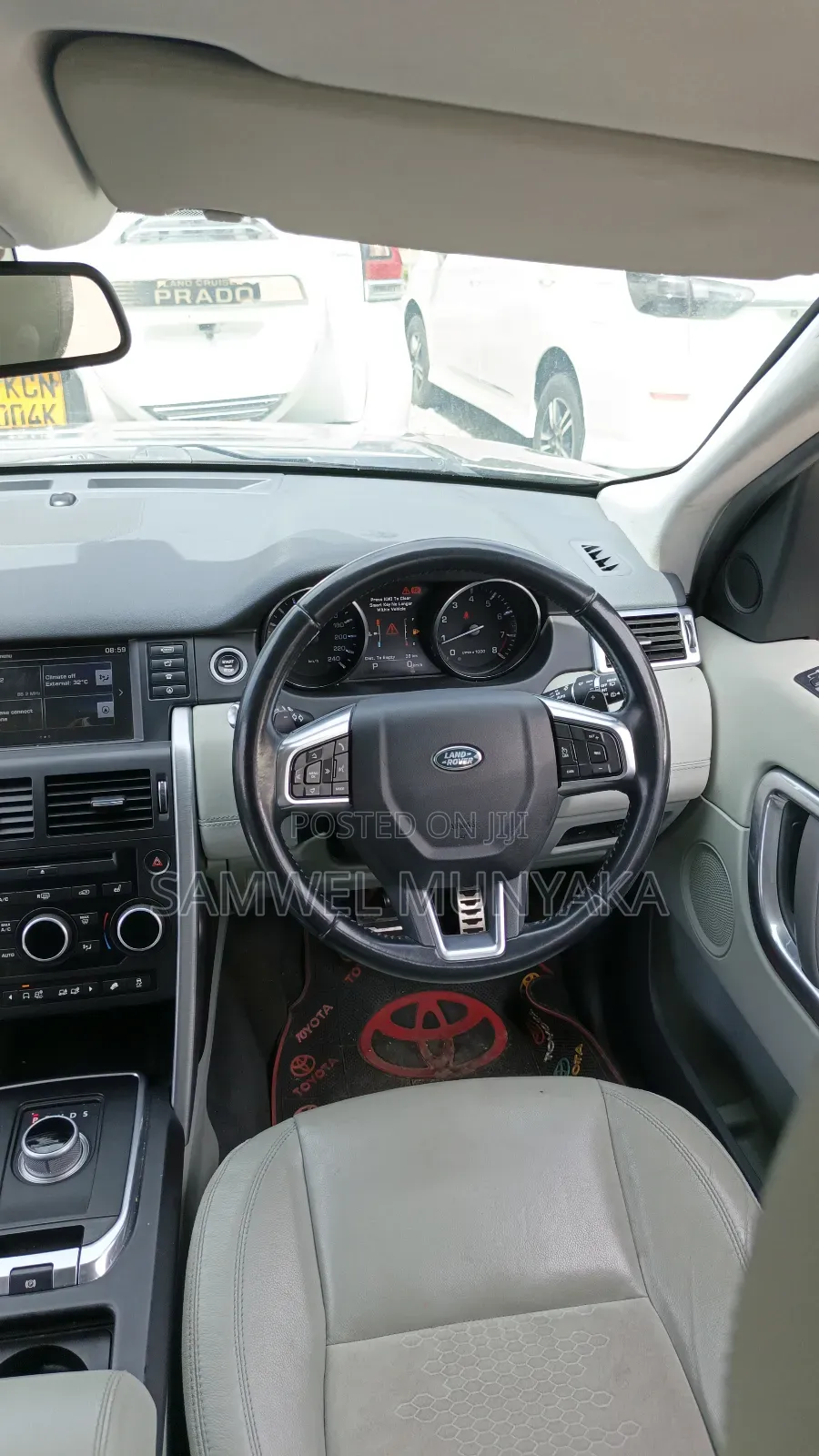 Land Rover Discovery Sport SE 2017 Brown