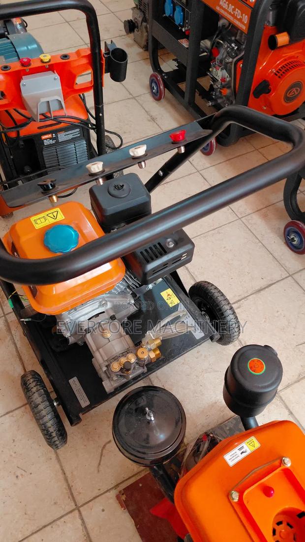 Petrol Powered Highpressure Washer Machine With Nozzles.