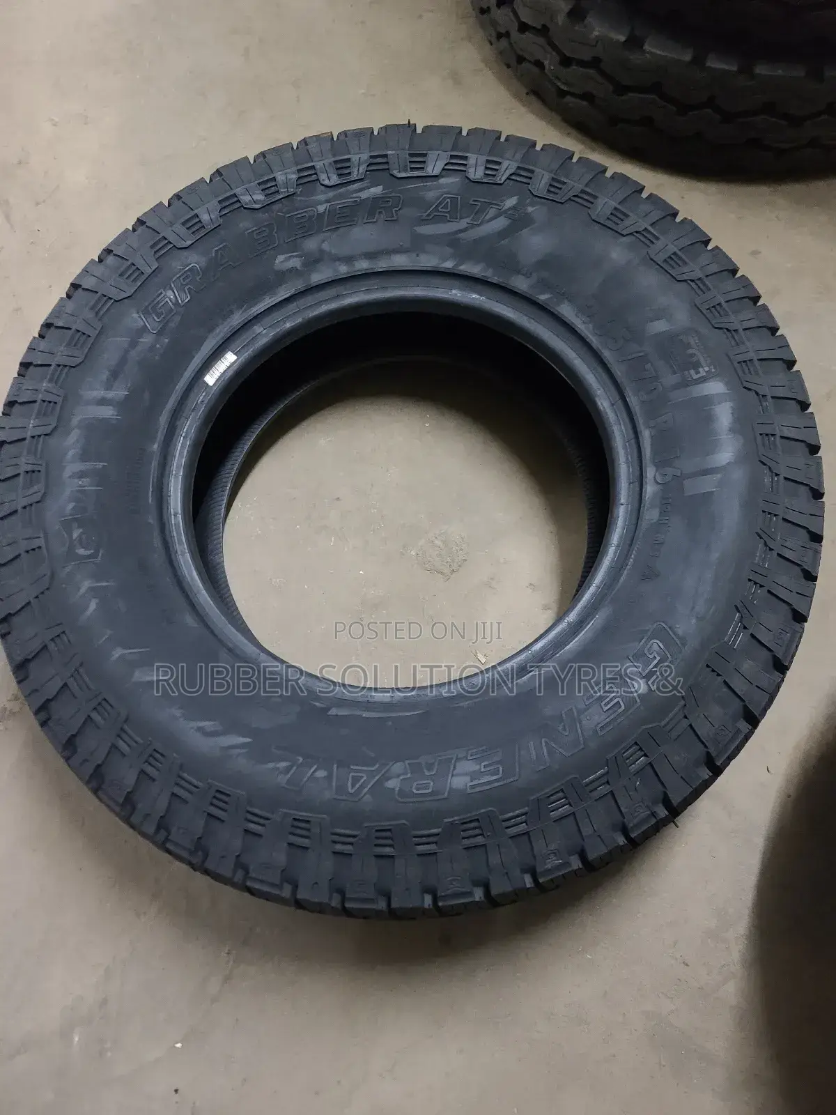 265/70r16 Goodyear [Grabber A/T]