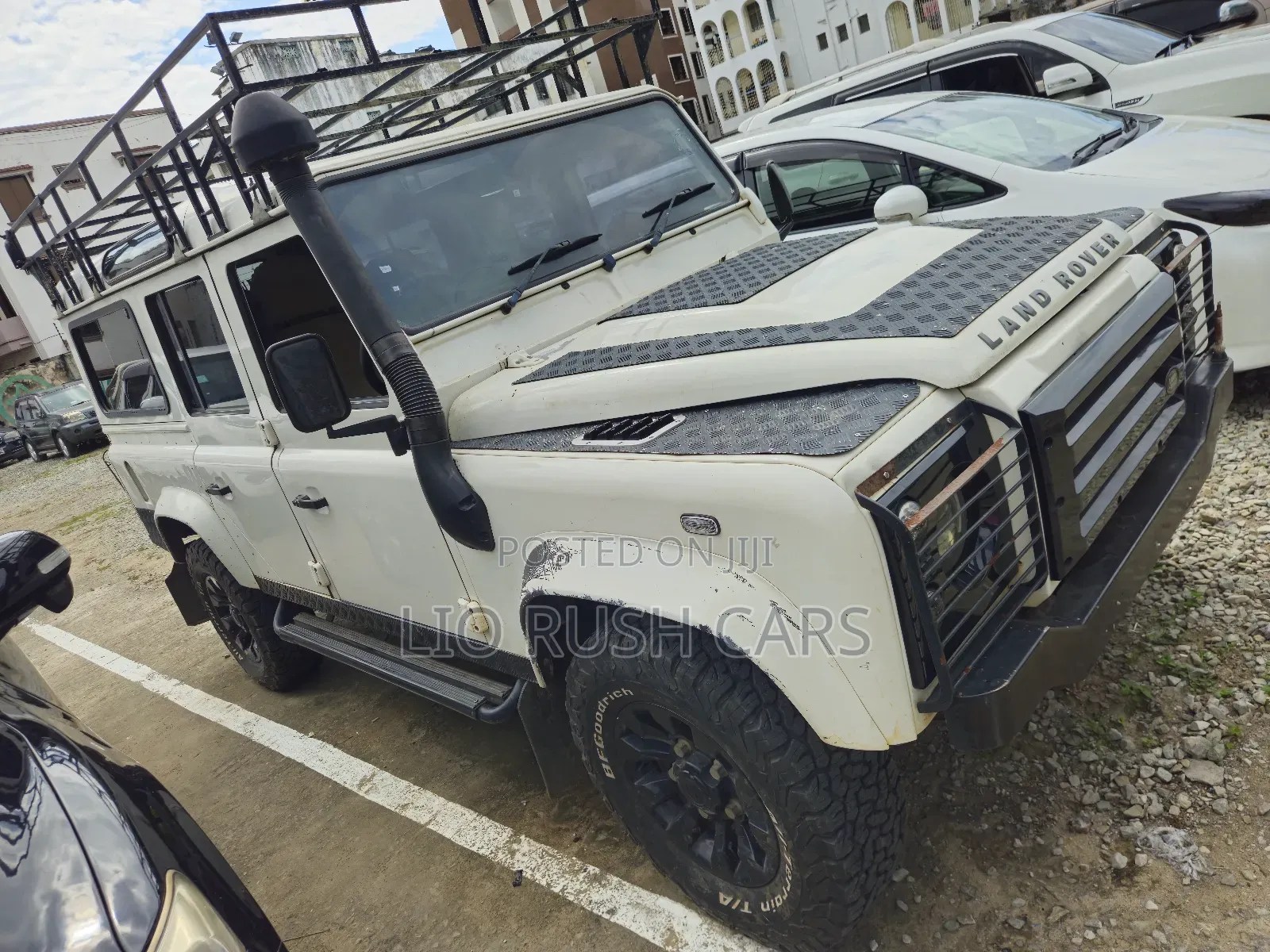 Land Rover Defender 2014 White