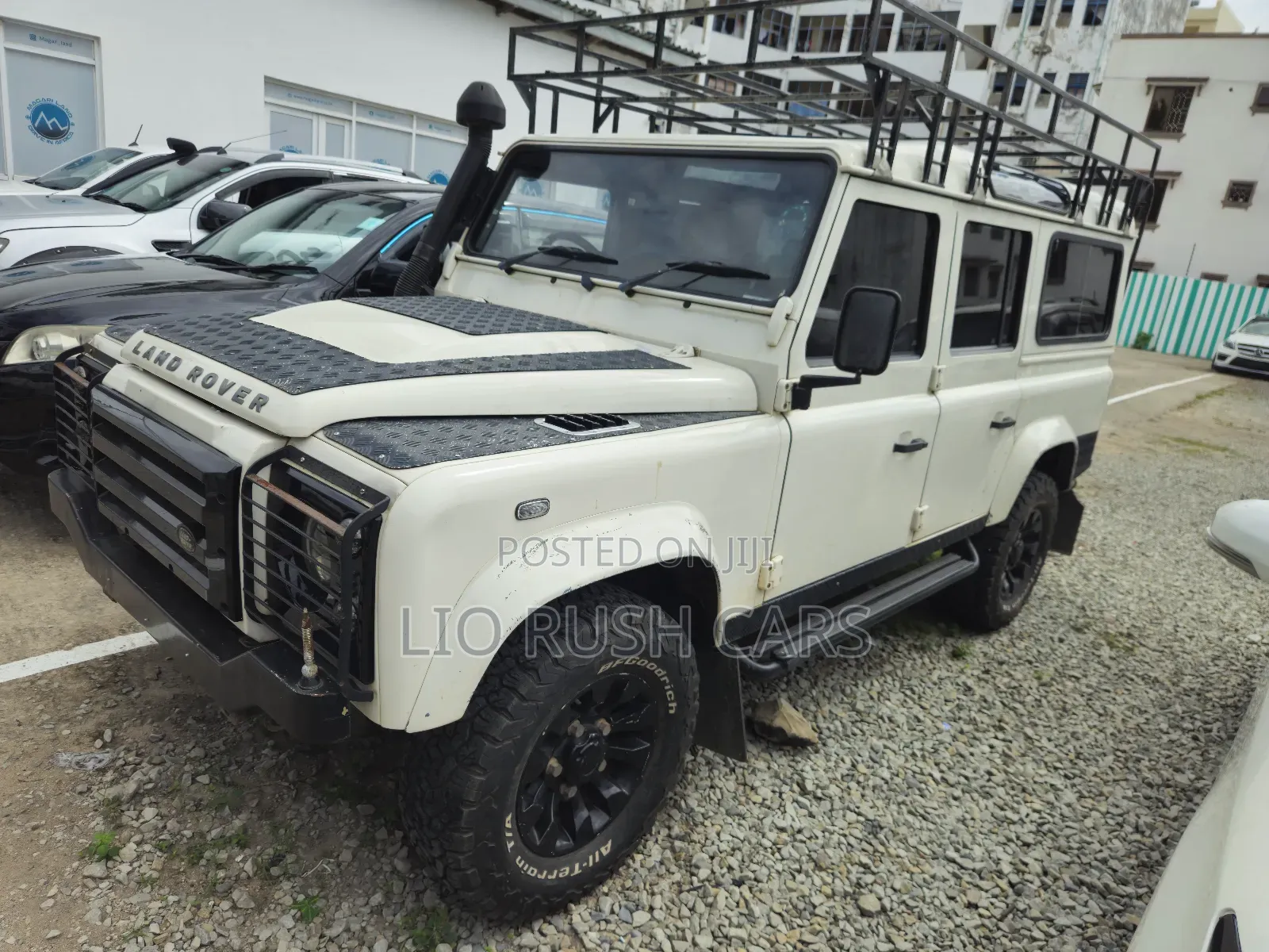 Land Rover Defender 2014 White
