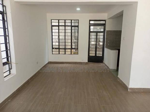 4bdrm Townhouse / Terrace in Gitaru for rent - thumbnail 3