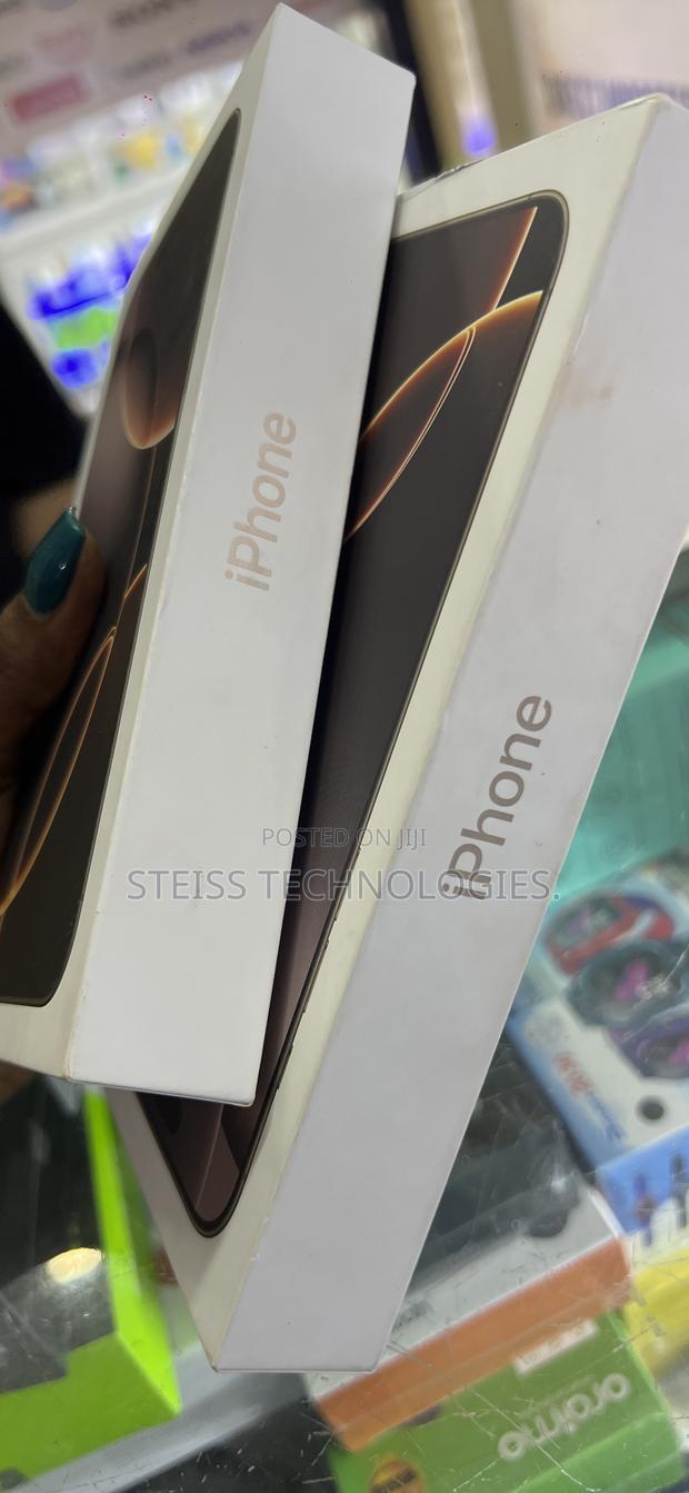 New Apple iPhone 16 Pro Max 256 GB Gold - thumbnail 5