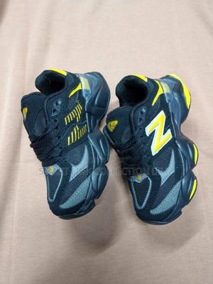 *Black  New Balance 9060* - main view