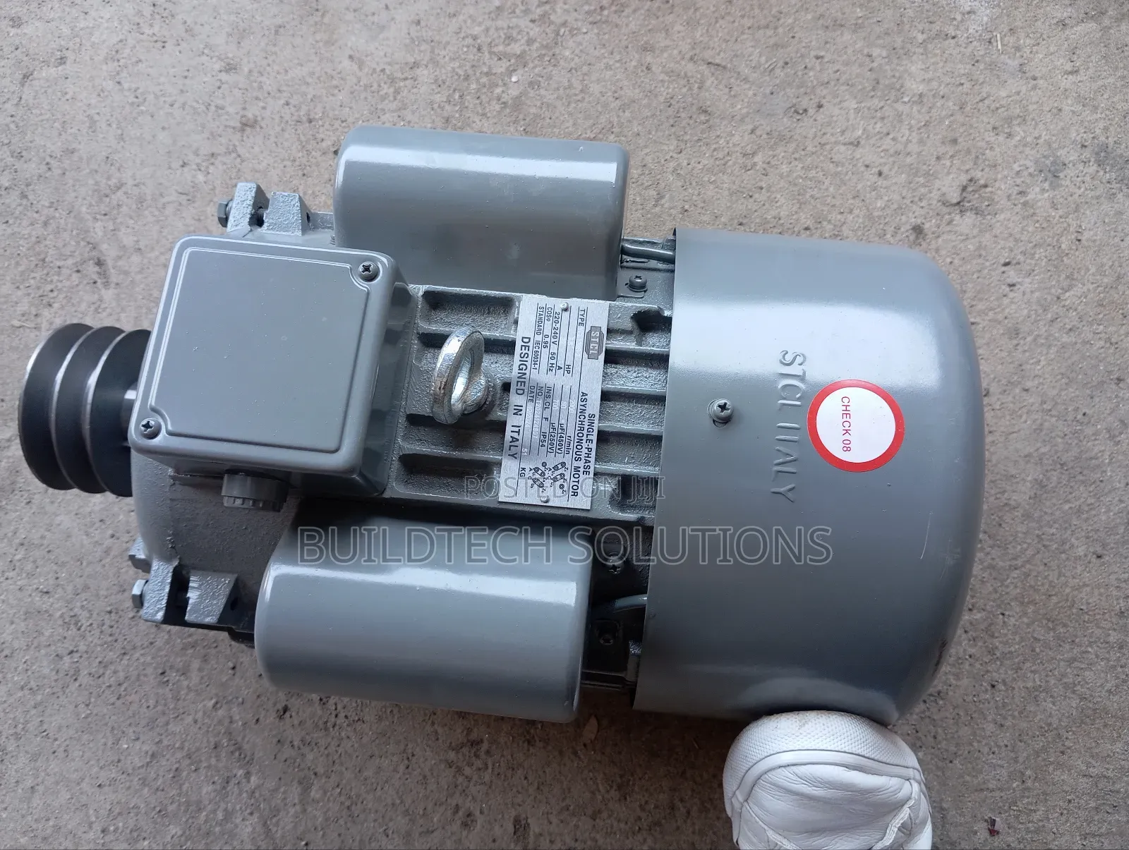 Quality STCL 7.5 Hp Electric Motor in Industrial Area