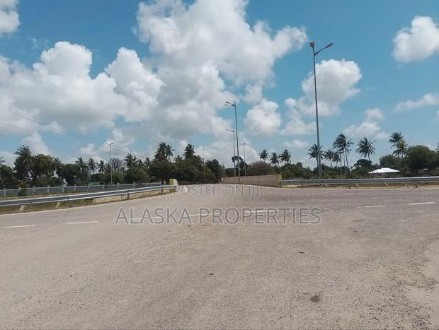 1/8 Prime Plot for Sale in Dongo Kundu Bypass - thumbnail 11