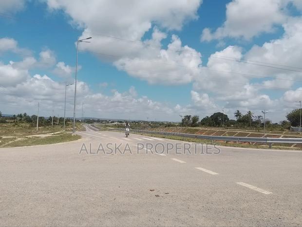 1/8 Prime Plot for Sale in Dongo Kundu Bypass - main view