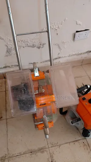 Heavy Duty Manual Seed/Fertiliser Planter Machine.
