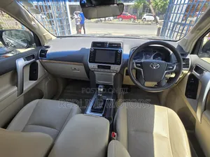 Toyota Land Cruiser Prado 2.8 2019 Gray