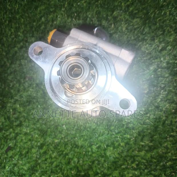 Toyota Hiace 7l/9l Steering Pump - thumbnail 2