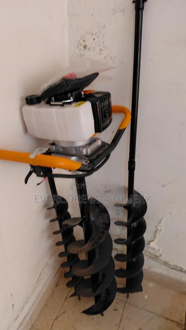 Earth Auger Machine /Holes Drilling 2stroke.