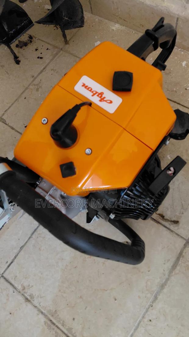 Heavu Duty Petrol Powered Powersaw Machine. - thumbnail 2