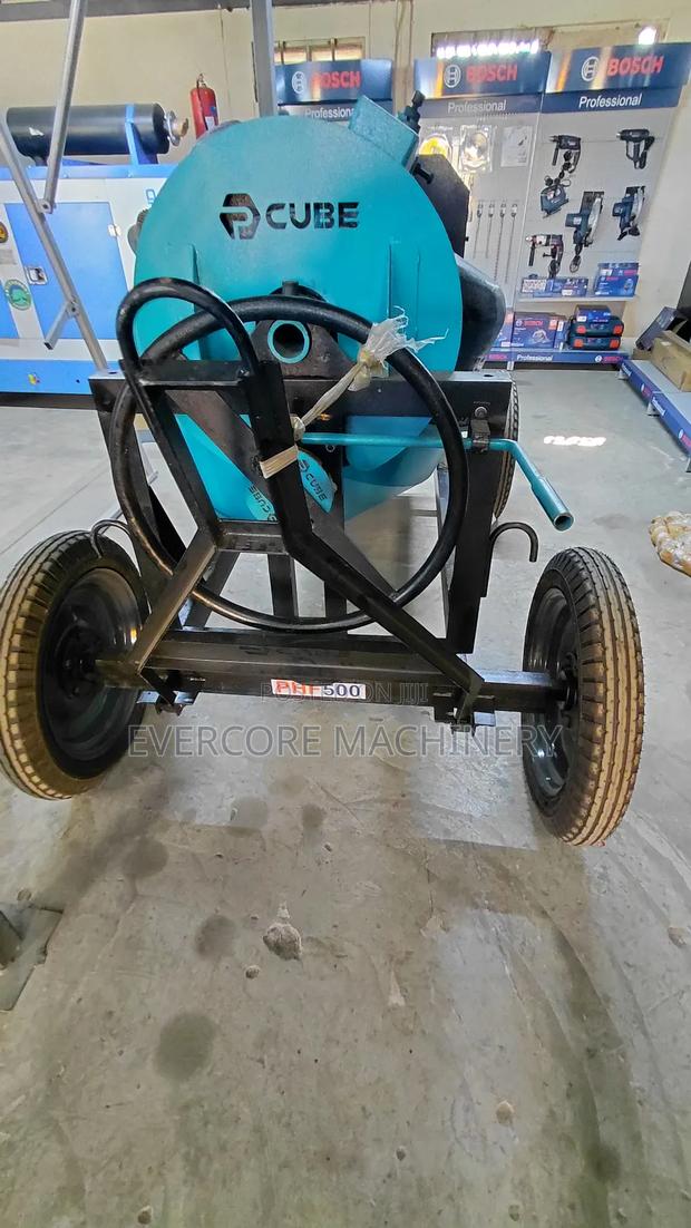 500l Diesel Concrete Mixer With 8hp Aircooled Engine. - main view