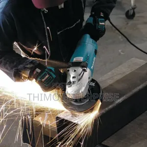 Makita Grinder 9 Inches