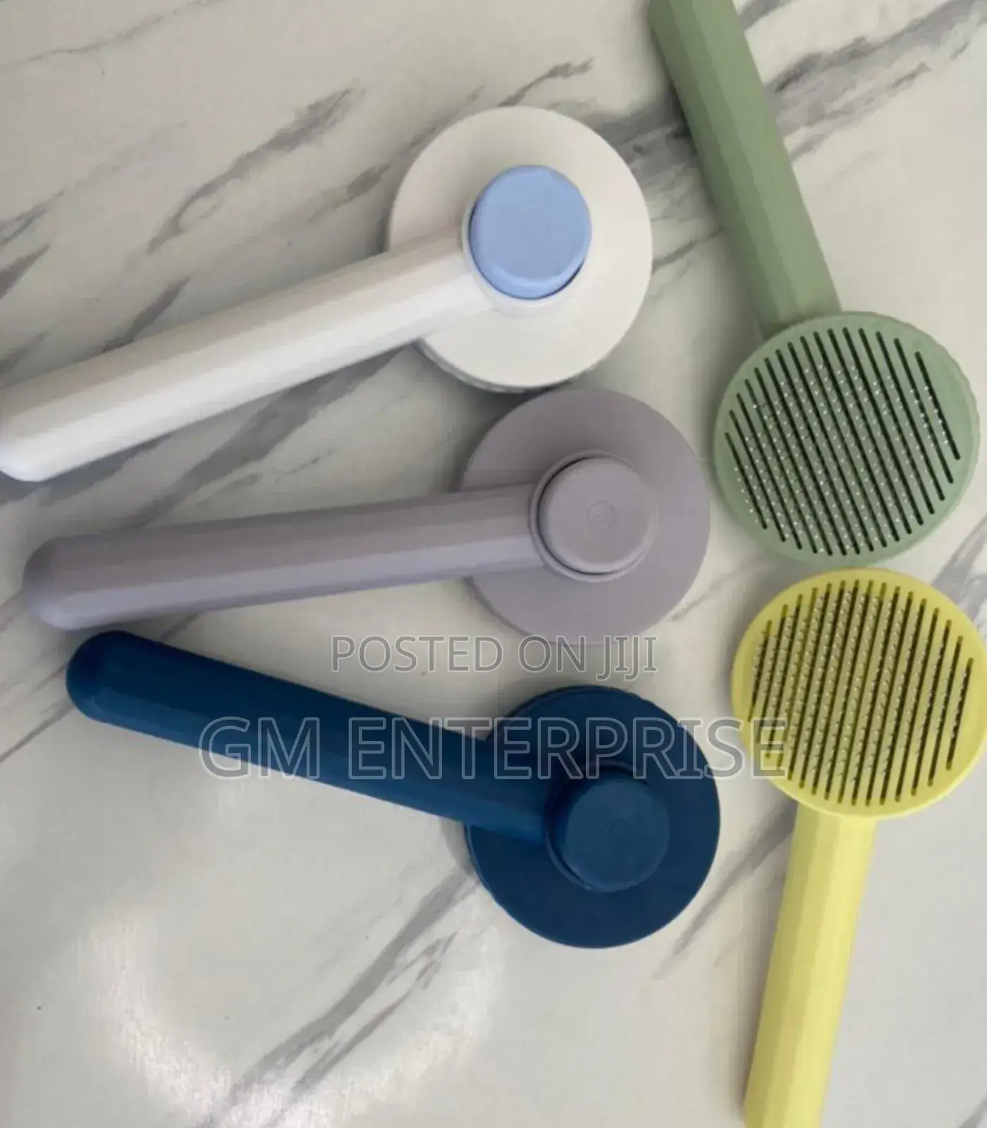 Self Cleaning Pet Comb