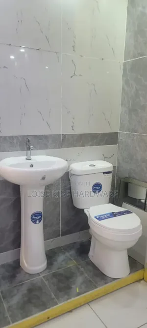 Offer Offer Frencia Toilet Half Set