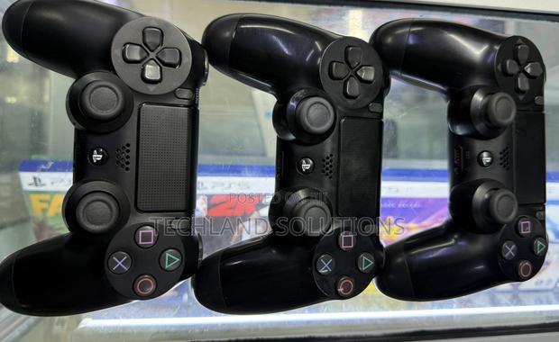 Excellent Condition Original Ps 4 Pads - thumbnail 4