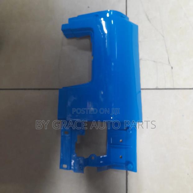 Isuzu 3.3 Corner Panel/Finish