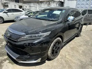 Toyota Harrier 2.0 4WD 2019 Black