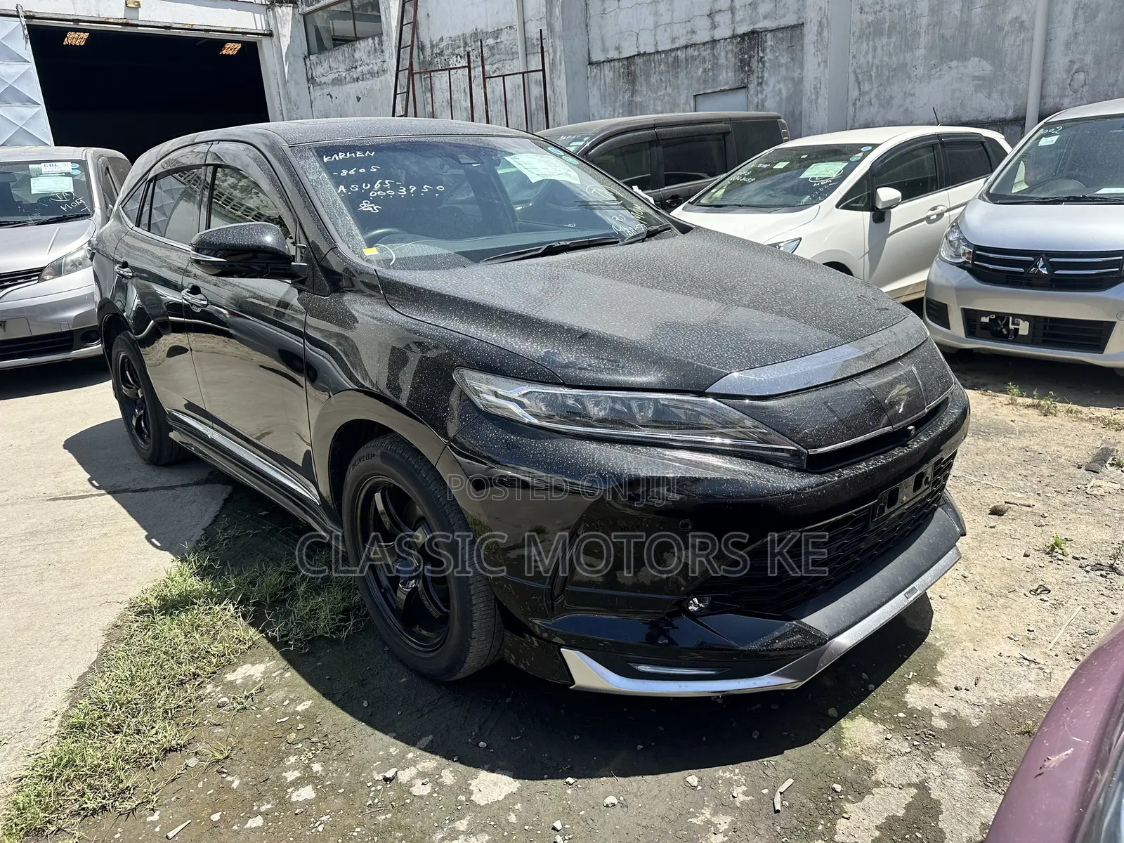 Toyota Harrier 2.0 4WD 2019 Black