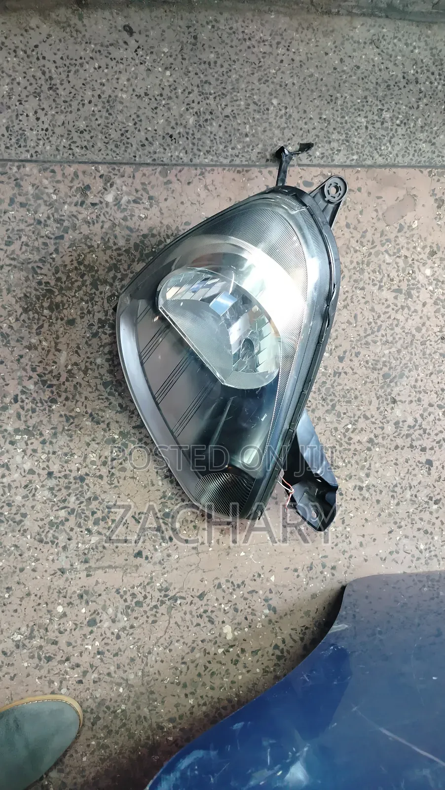Daihatsu Mira New Model Headlight