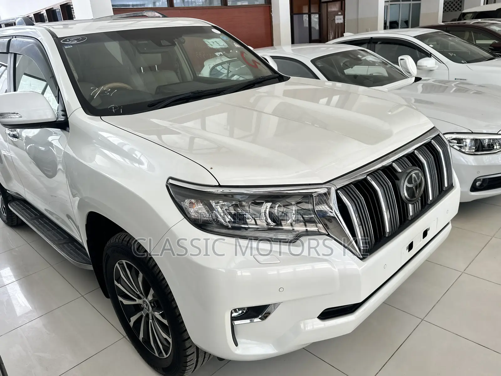 Toyota Land Cruiser Prado 2.8 2019 White
