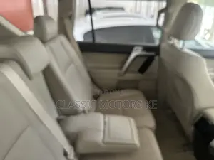 Toyota Land Cruiser Prado 2.8 2019 White