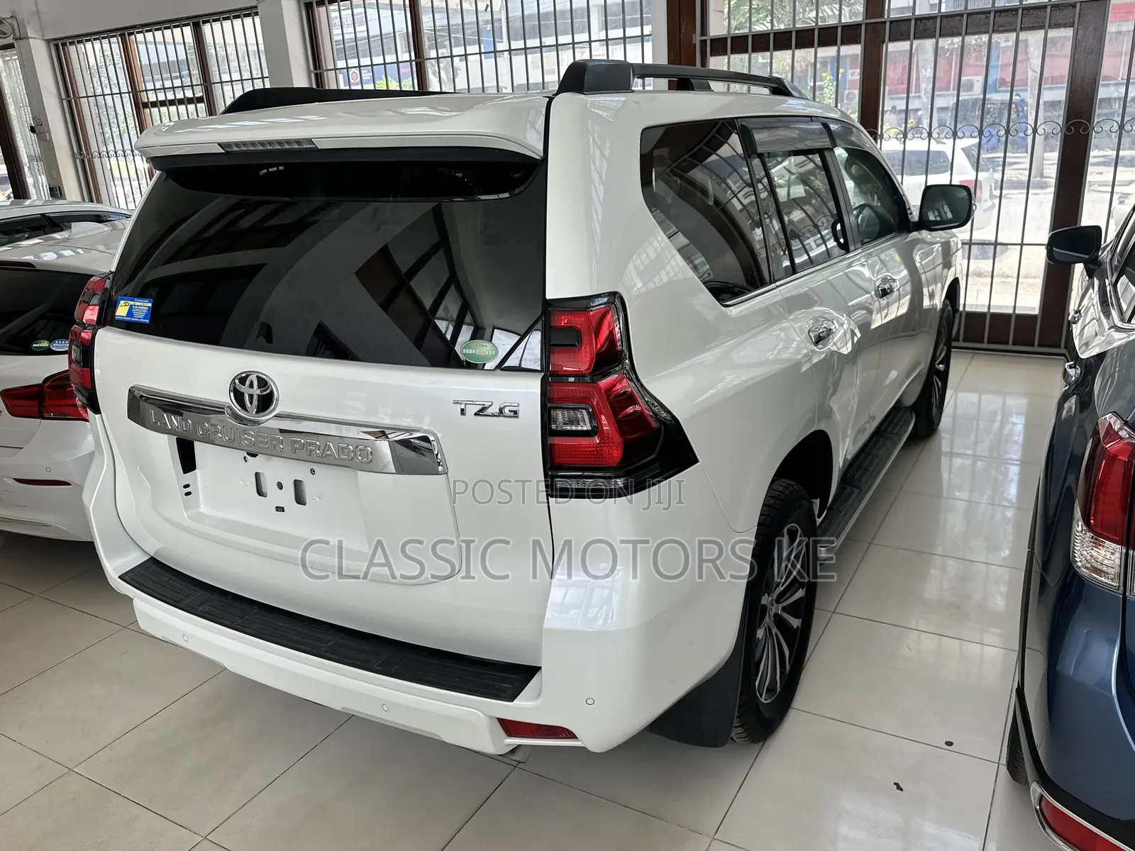 Toyota Land Cruiser Prado 2.8 2019 White