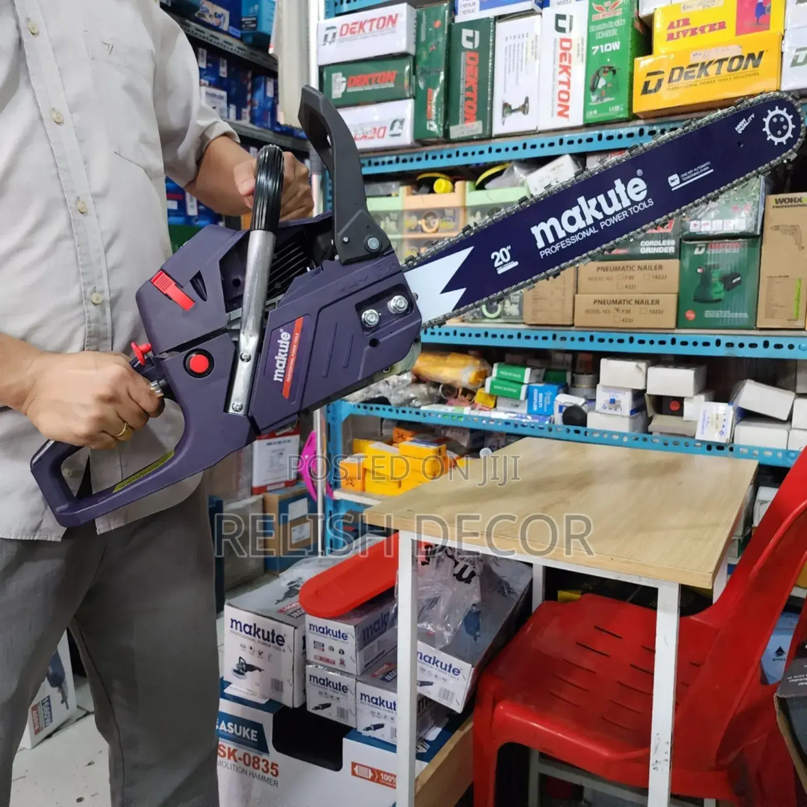 Makute Gasoline Power Saw