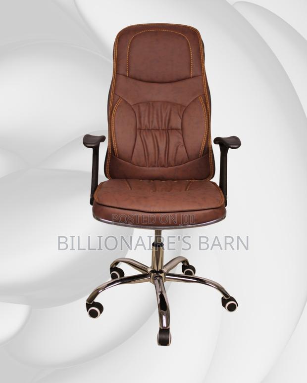 Swivel Backrest | Chair Executive | Perfect for Home Office - main view