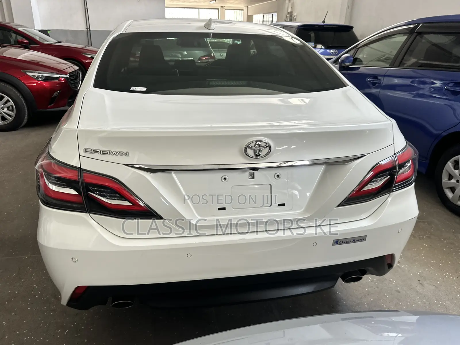 Toyota Crown 2019 White