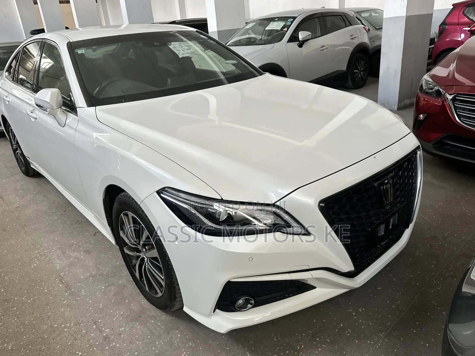 Toyota Crown 2019 White