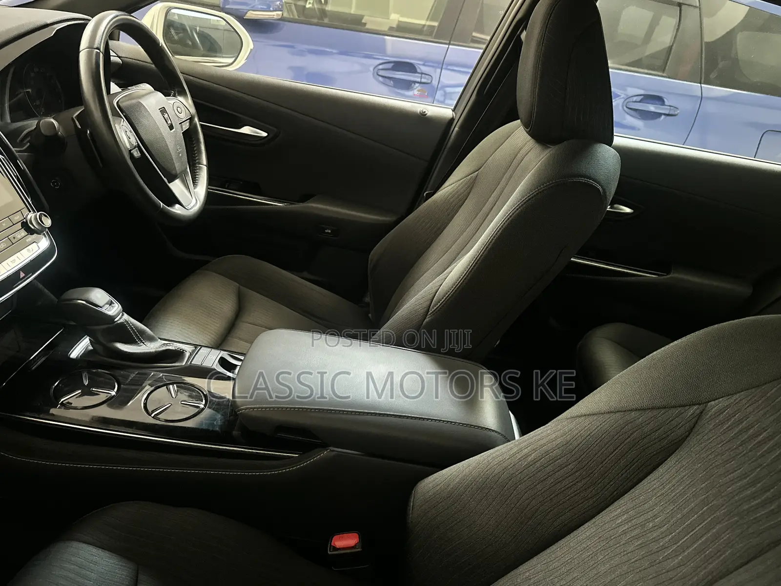 Toyota Crown 2019 White