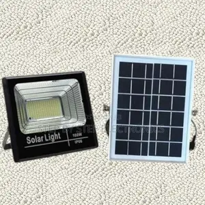 100w Solar Flood Light Ip67 Waterproof Easy Install for Home Security