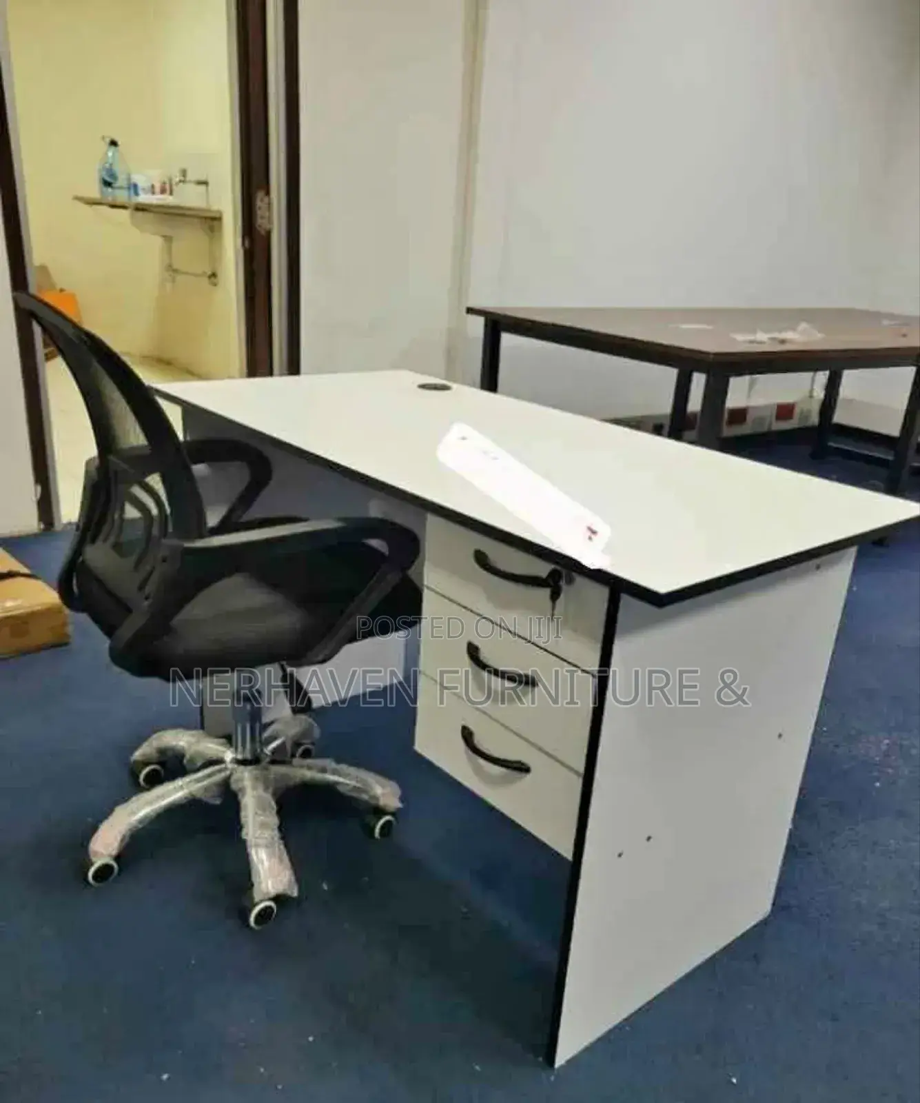 Office Suite Working Desk