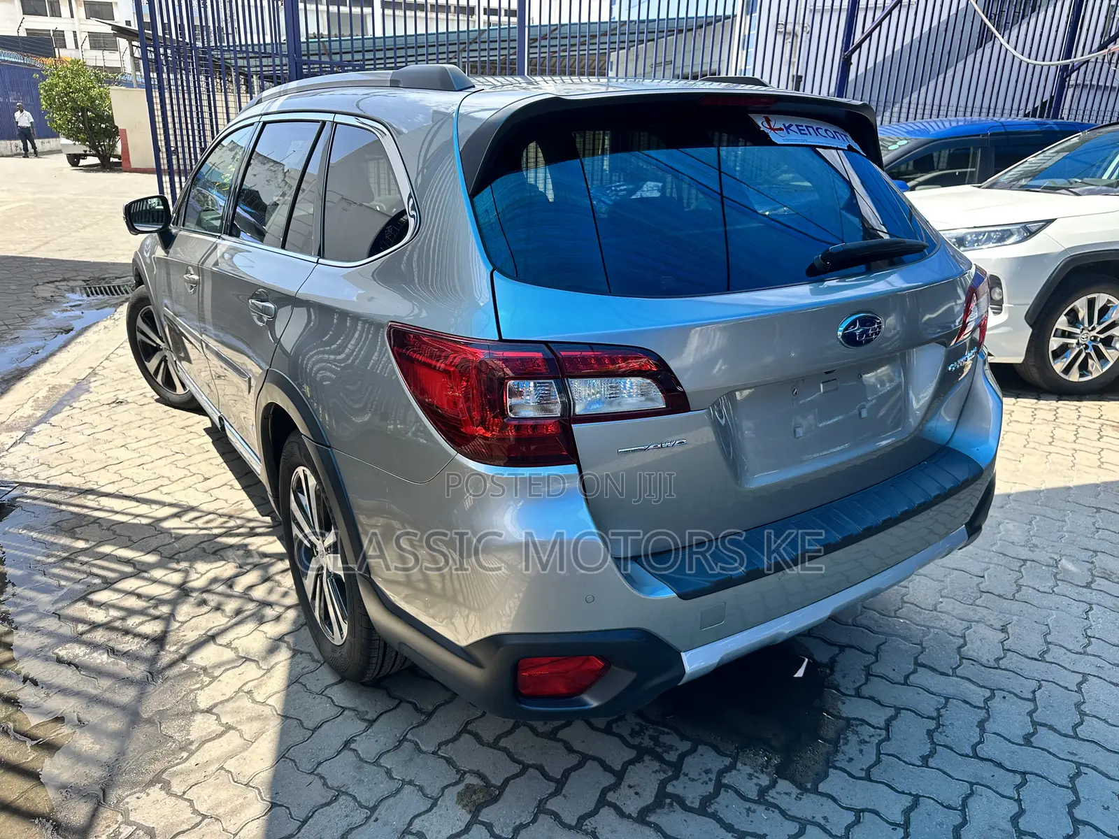 Subaru Outback 2.5i AWD 2018 Gray