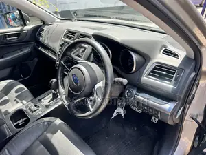 Subaru Outback 2.5i AWD 2018 Gray