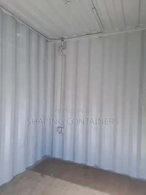 40ft Container Shops 4 Doors