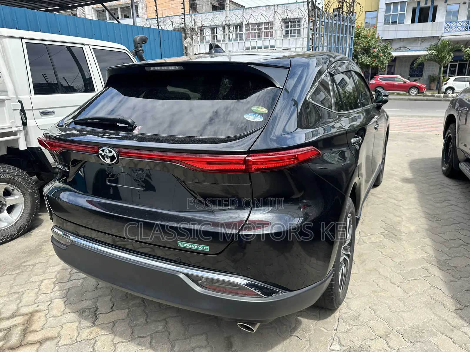 Toyota Harrier 2.0 4WD 2020 Black