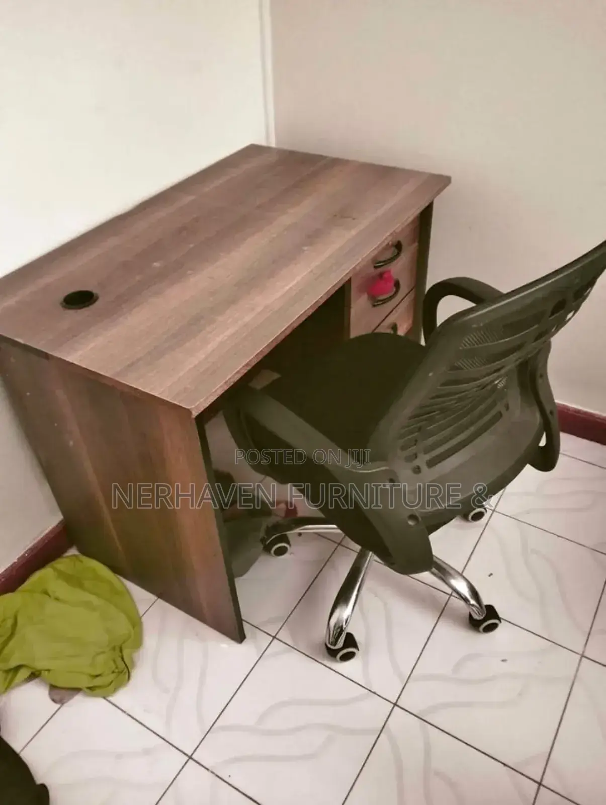1 Meter Office Desk