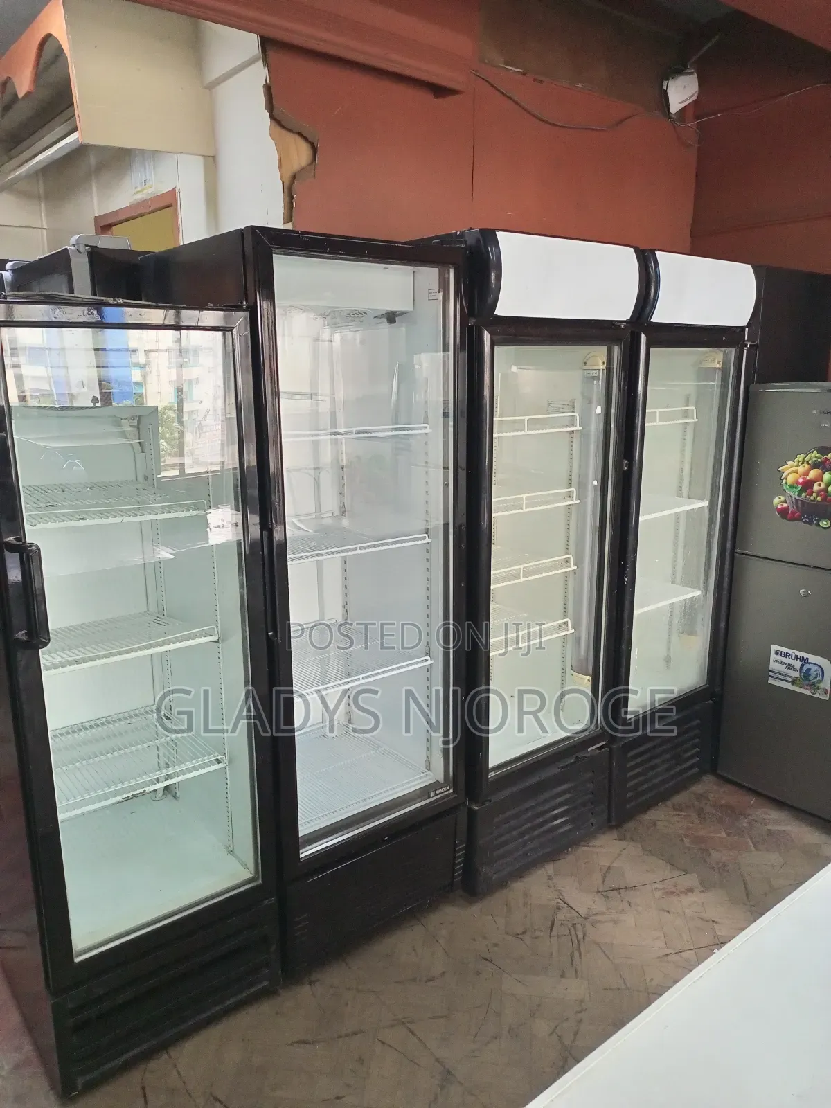 Affordable Chiller ( 300 - 500l) Perfect Working