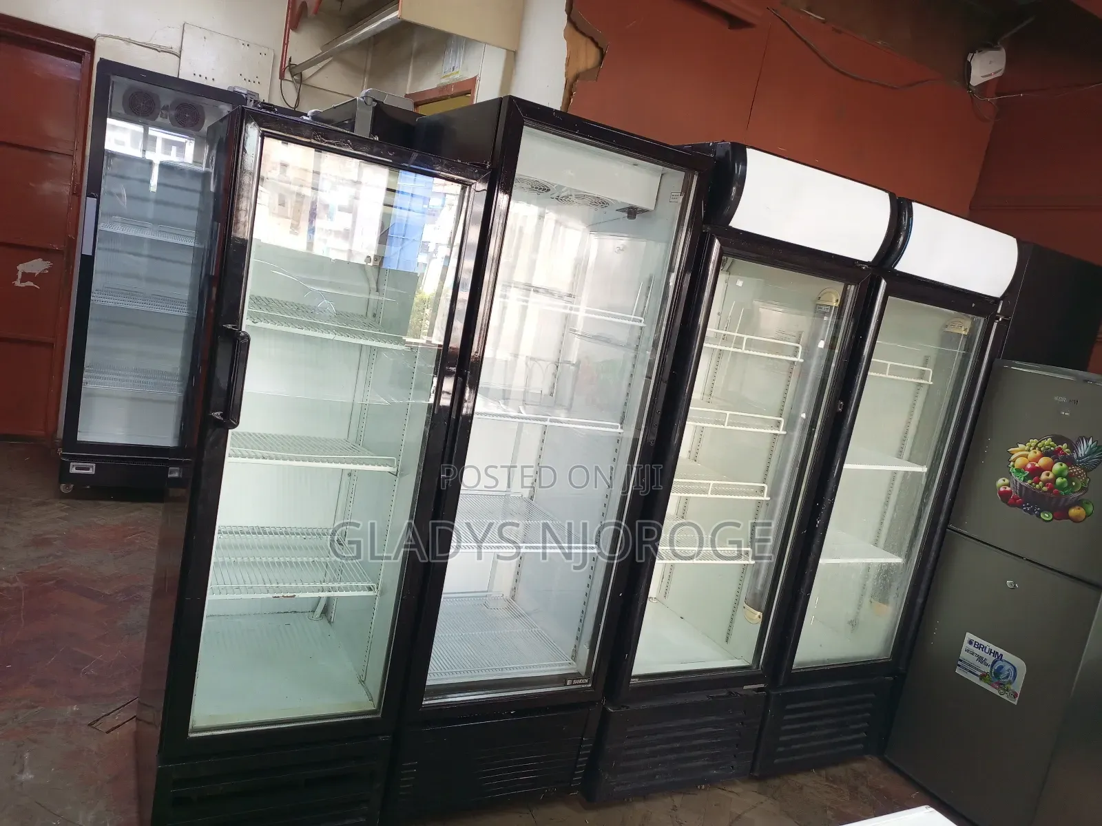 Affordable Chiller ( 300 - 500l) Perfect Working