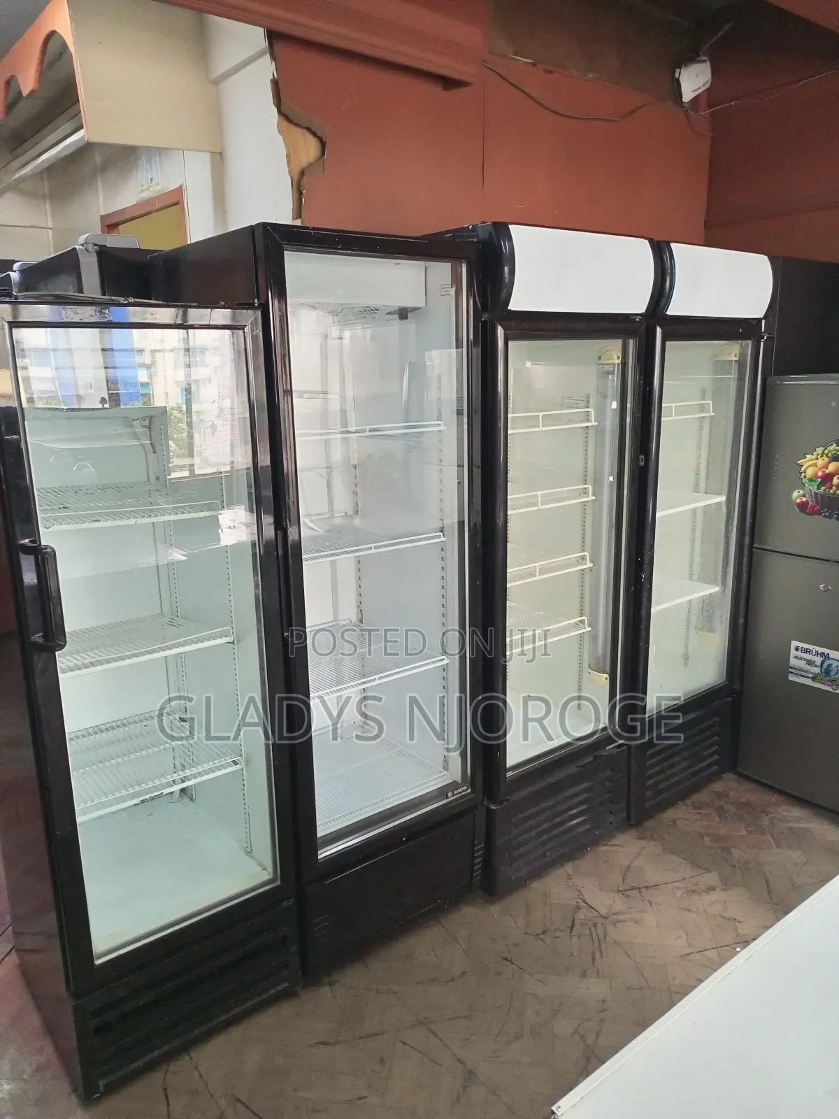 Affordable Chiller ( 300 - 500l) Perfect Working