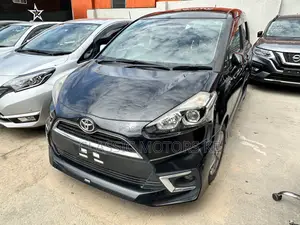 Toyota Sienta 1.5 Hybrid FWD 2019 Black