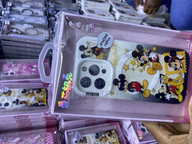 Skinit Magsafe iPhone 16 Pro Glitter Mickey Mouse Disney Fun Case - main view