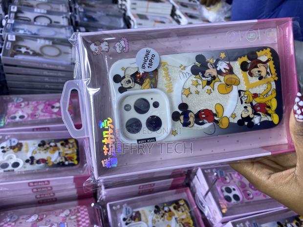 Skinit Magsafe iPhone 16 Pro Glitter Mickey Mouse Disney Fun Case - thumbnail 2