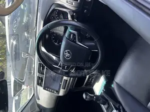 Toyota Land Cruiser Prado 2.8 2022 Gray